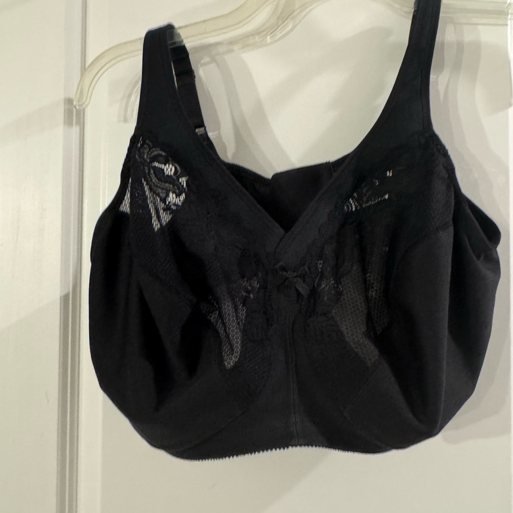Glamorise Classic Black Bra